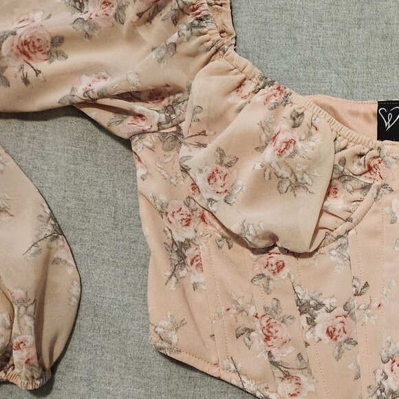 Floral Corset Style Blouse - Picture 4 of 8